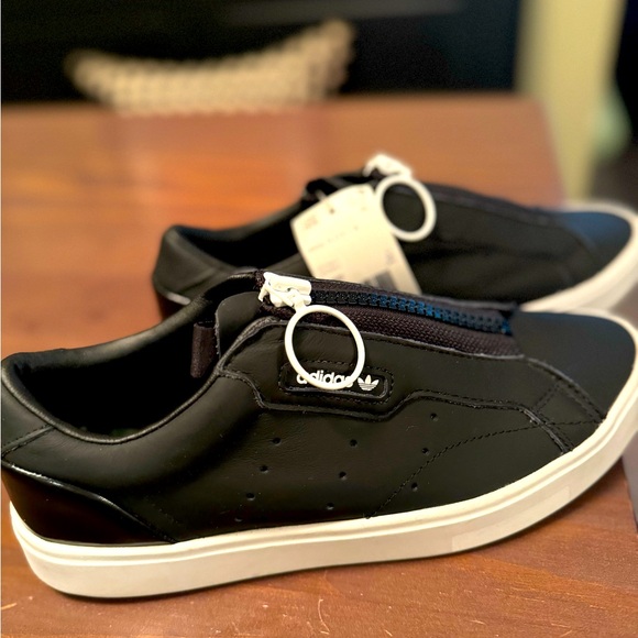 ADIDAS Originals Sleek Zip Sneakers - Picture 3 of 6